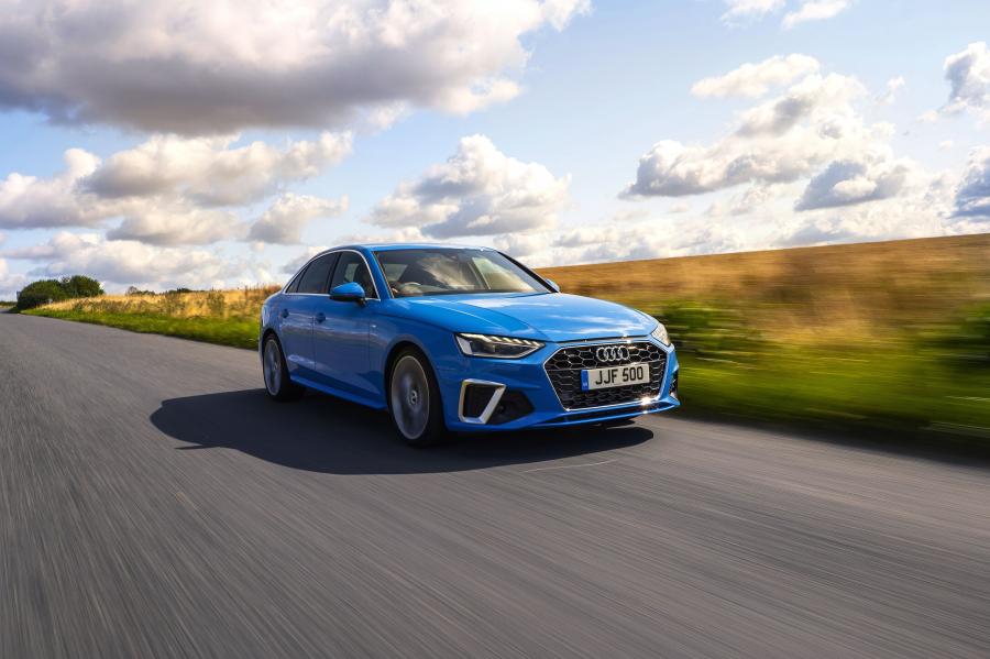 Audi A4 40 TFSI S-Line (B9) 2019 года  (UK) (фото 3 из 31)